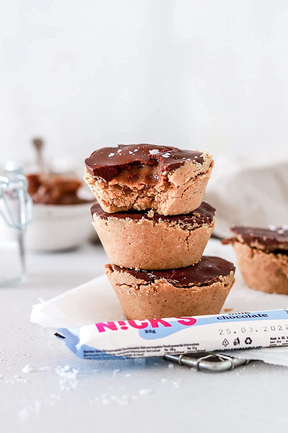 Nicks mælkechokolade keto barer uden tilsat sukker, 112 kcal, 3,4 g netto kulhydrater, lav kulhydrat slik, glutenfri snackbar (15x25g)
